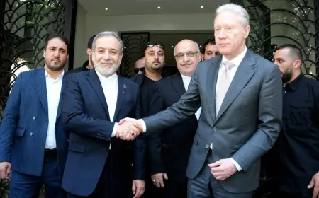 وزير الخارجية اللبناني يرفض دعوة رسمية لزيارة إيران