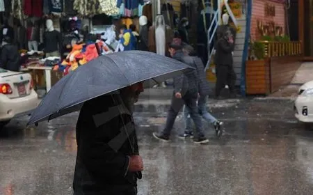 ارتفاع طفيف للحرارة مع فرص زخات مطرية في مناطق الجزيرة