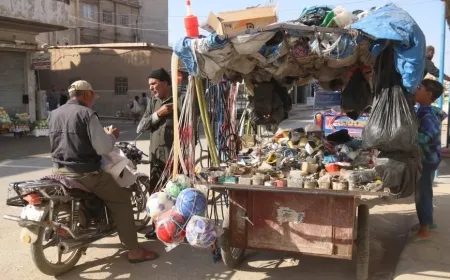 ثلاثة عقود والعم كوي يدفع بعربته البسيطة في عامودا