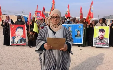 مجلس عوائل الشهداء في عين عيسى وكوباني يدينان استهداف مزار الشهداء في الشيخ مقصود