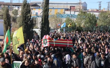 تشييع جثمان شهيد من قسد إلى مثواه الأخير في كوباني