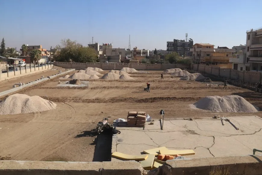 بدء خطة شاملة لإنشاء عدد من الملاعب في مقاطعة الجزيرة