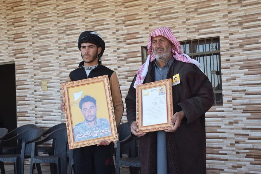 جثمان مقاتل قسد يوارى الثرى في مزار شهداء الشدادي