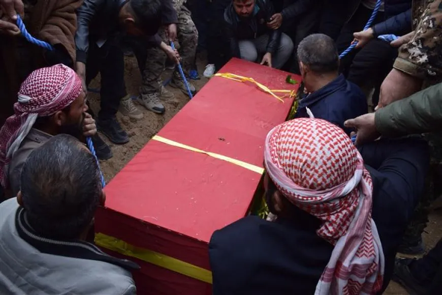 تشييع جثمان مقاتل من قسد في تل تمر