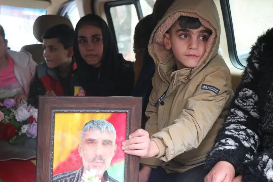 أهالي حلب ومهجّرو عفرين يشيّعون جثمان شهيد ضحية التعذيب الوحشي
