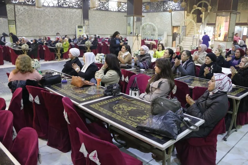 جلسة نسائية للتعريف بالثقافات المتعايشة في مدينة حلب