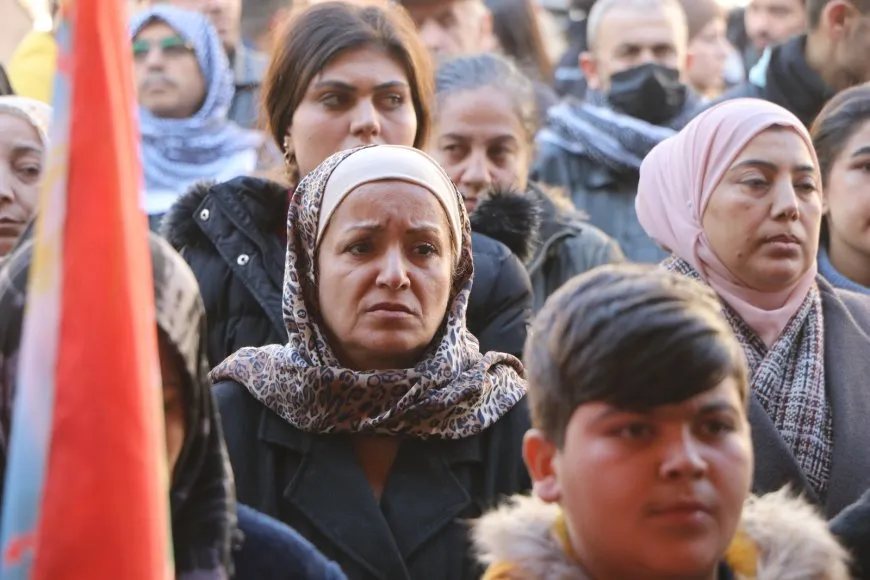 مراسم غيابية لمقاتلَين من قوات سوريا الديمقراطية في حلب