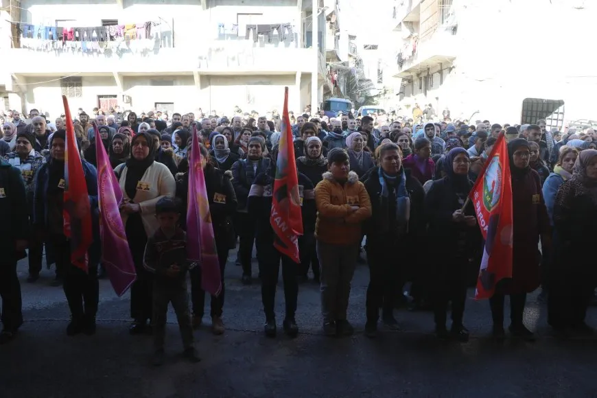 مراسم غيابية لمقاتلَين من قوات سوريا الديمقراطية في حلب