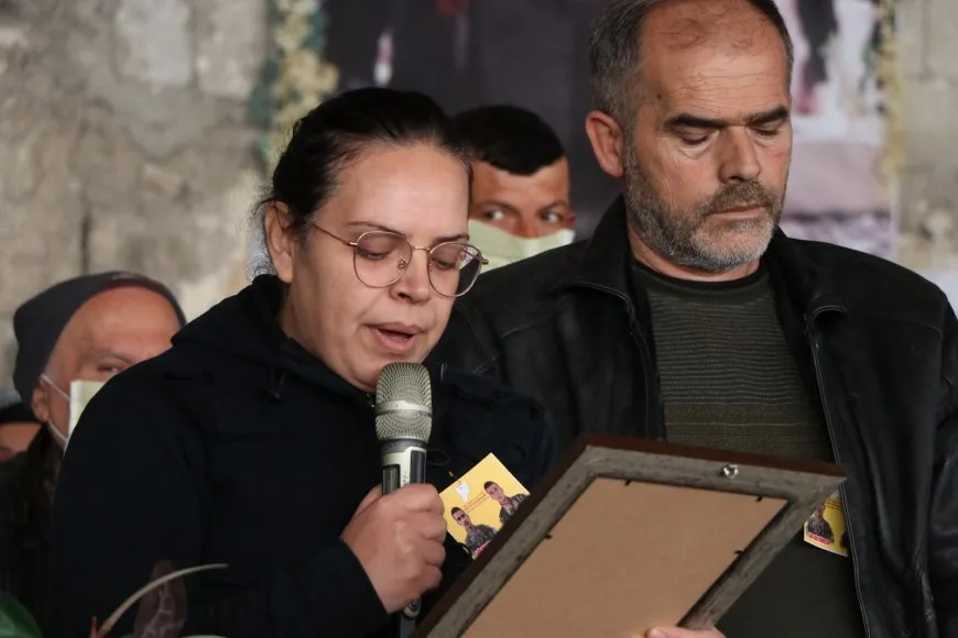 مراسم غيابية لمقاتلَين من قوات سوريا الديمقراطية في حلب