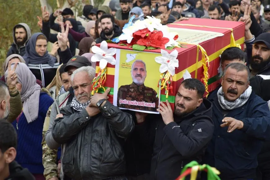 تشييع جثمان مقاتل من قسد إلى مزار الشهيد رستم جودي