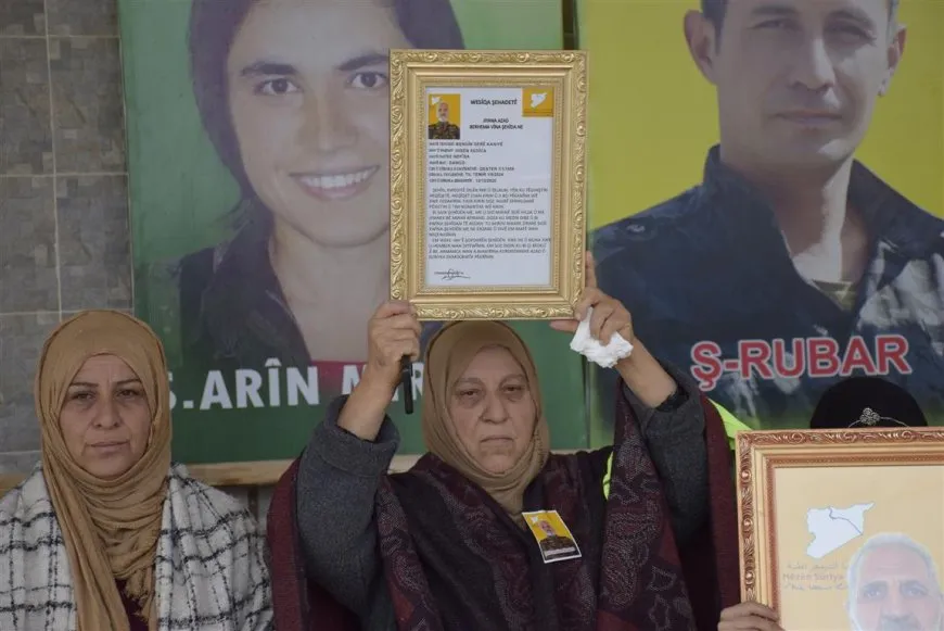 تشييع جثمان مقاتل من قسد إلى مزار الشهيد رستم جودي