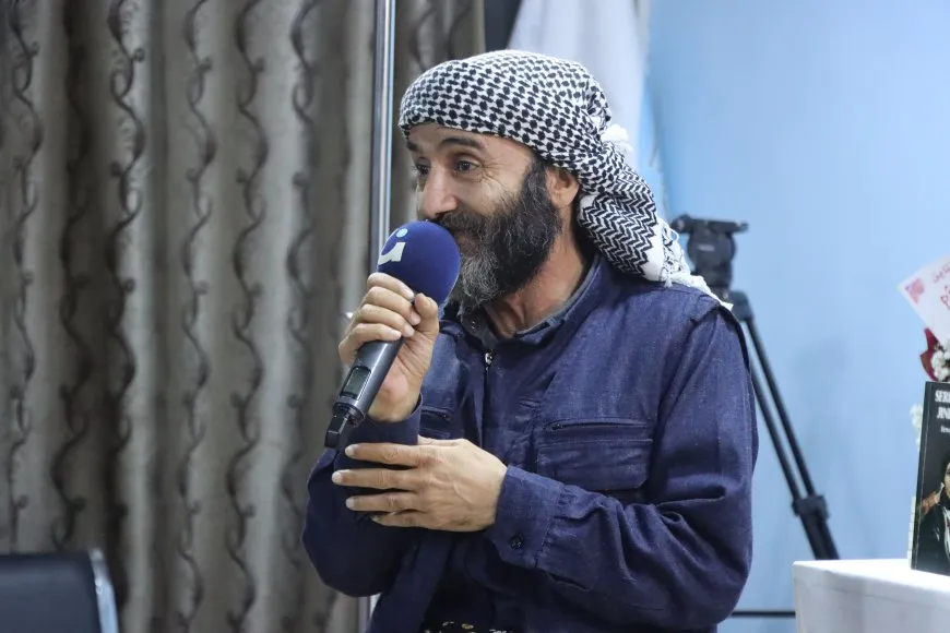 توقيع كتاب SERPÊHATIYÊN JINEKE KURD للأم فوزية في قامشلو