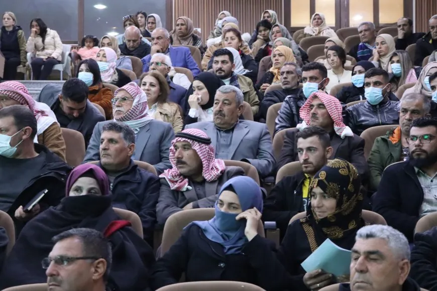 مقاطعة الفرات تتجه لإعادة تنظيم الكومينات وتعزيز دور المرأة