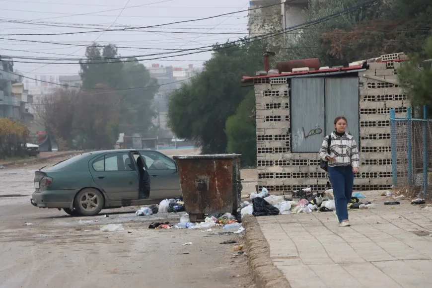 نظافة المدينة في مشهدين مختلفين
