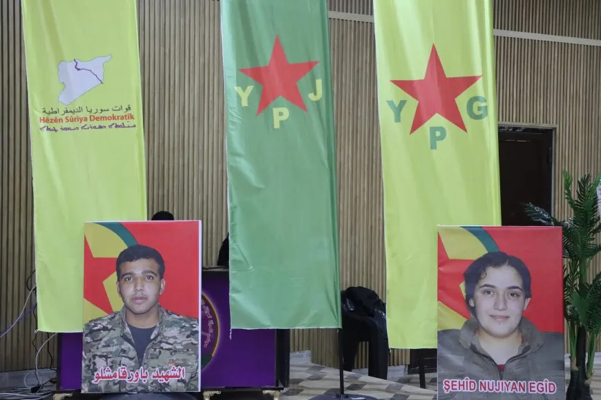 مراسم غيابية لمقاتلين من قوات الدفاع الشعبي في قامشلو