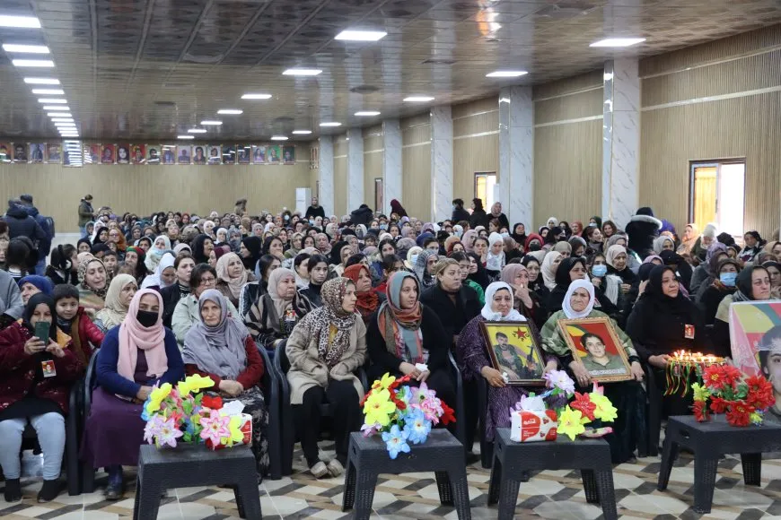 مراسم غيابية لمقاتلين من قوات الدفاع الشعبي في قامشلو