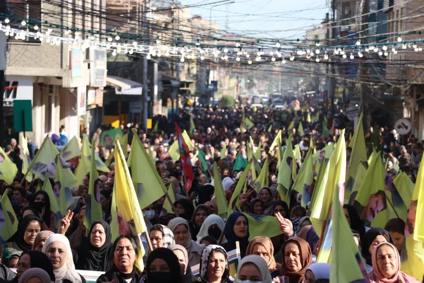 الآلاف من أهالي مقاطعة الجزيرة يطالبون بحرية القائد عبد الله أوجلان