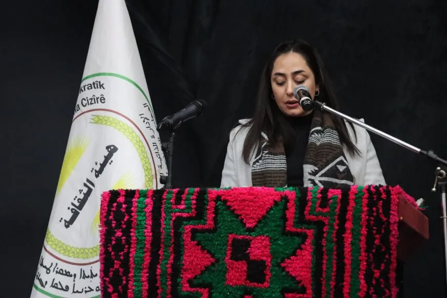 معرض تشكيلي يجمع فناني مقاطعة الجزيرة