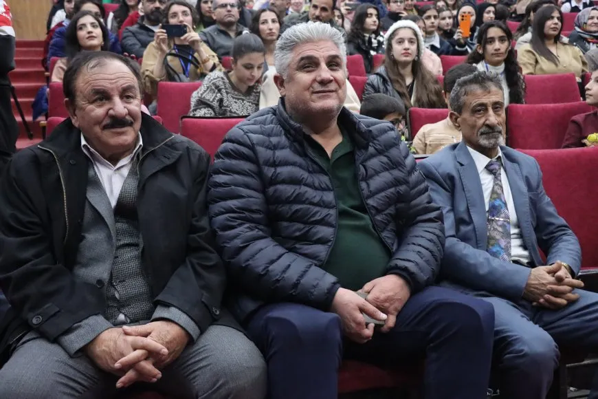 اختتام معرض الفن التشكيلي في قامشلو بتكريم المشاركين