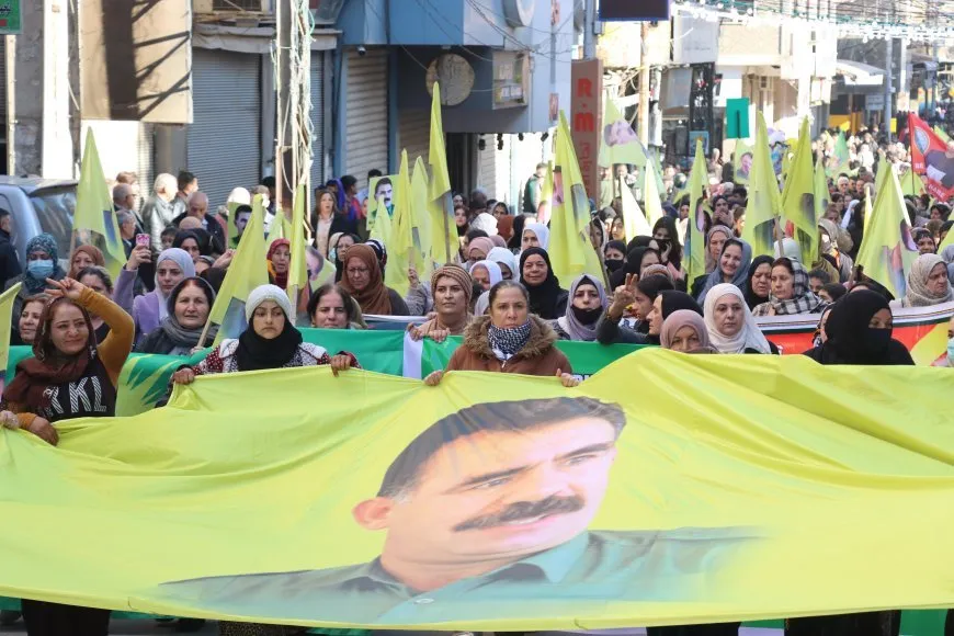 عضوات PYD: نضالنا مستمر حتى تحقيق حرية القائد الجسدية