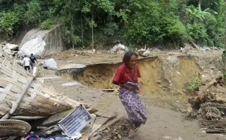 وفاة 14 شخصاً جرّاء سيول في إندونيسيا