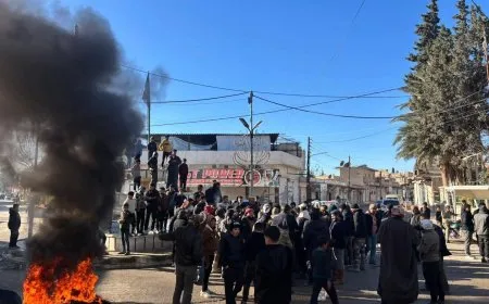 أهالي تل أبيض يتظاهرون ضد الاحتلال التركي