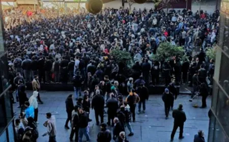 مقتل 36 شخصاً واعتقال 2076 آخرين خلال الاحتجاجات في إيران وشرق كردستان