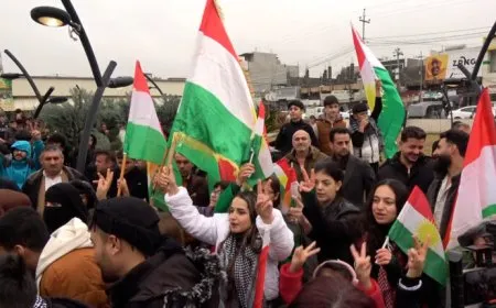 مسيرات في شنكال وقلادزة داعمة لمقاومة حلب