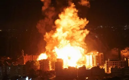 ضربات جوية إسرائيلية على مواقع لحزب الله جنوب لبنان