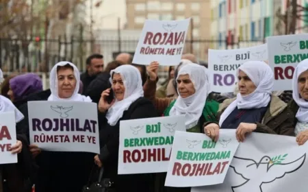 أمهات السلام من شمال كردستان وتركيا ينطلقن نحو أنقرة