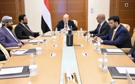 تعيين وزير الخارجية اليمني لتشكيل الحكومة بعد استقالة رئيس الوزراء