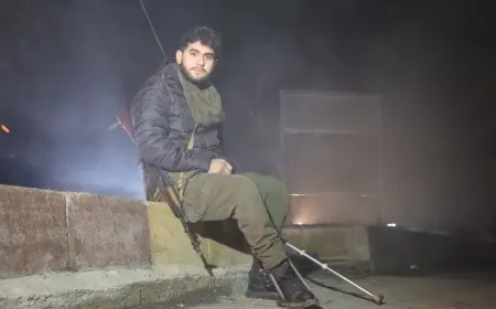 شاب من قامشلو ينضم للنفير العام رغم إصابته بالشلل