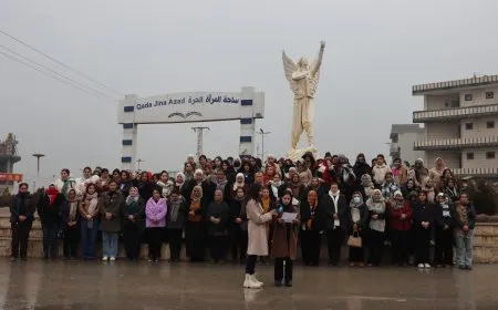 مؤتمر ستار يؤكد جاهزية النساء للدفاع عن روج آفا 