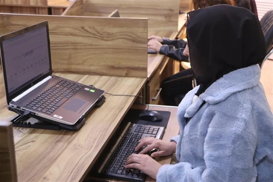 حين تصبح قضايا النساء خبراً رئيساً.. وكالة أنباء المرأة نموذج إعلامي بديل