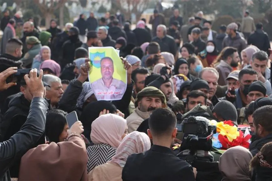 أهالي الحسكة يشيّعون شهيدين