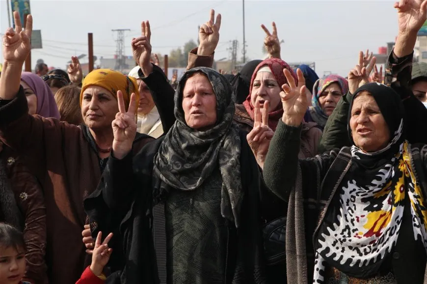 مسيرة جماهيرية حاشدة في الحسكة دعماً لمقاومة الشيخ مقصود والأشرفية