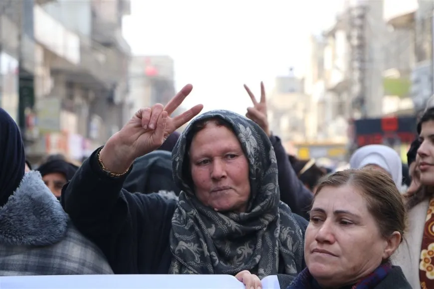مسيرة جماهيرية حاشدة في الحسكة دعماً لمقاومة الشيخ مقصود والأشرفية