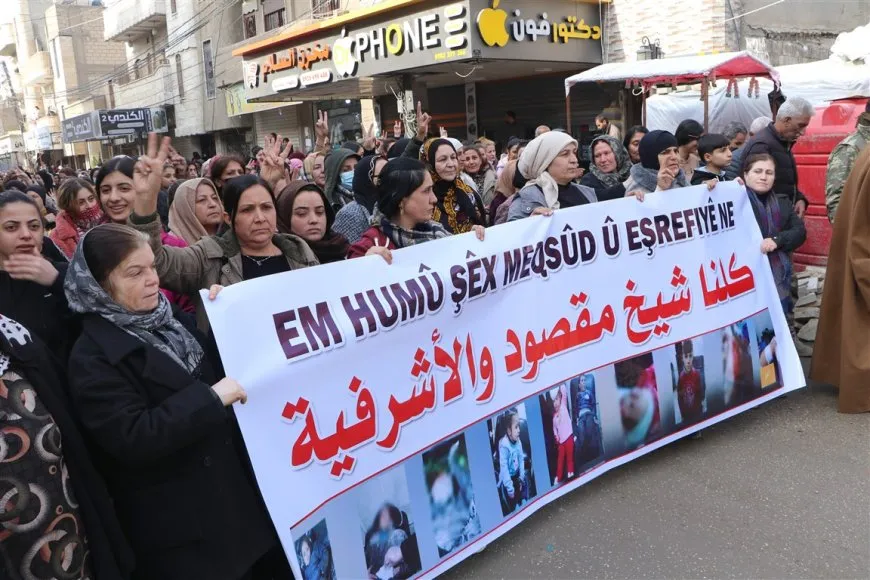 مسيرة جماهيرية حاشدة في الحسكة دعماً لمقاومة الشيخ مقصود والأشرفية