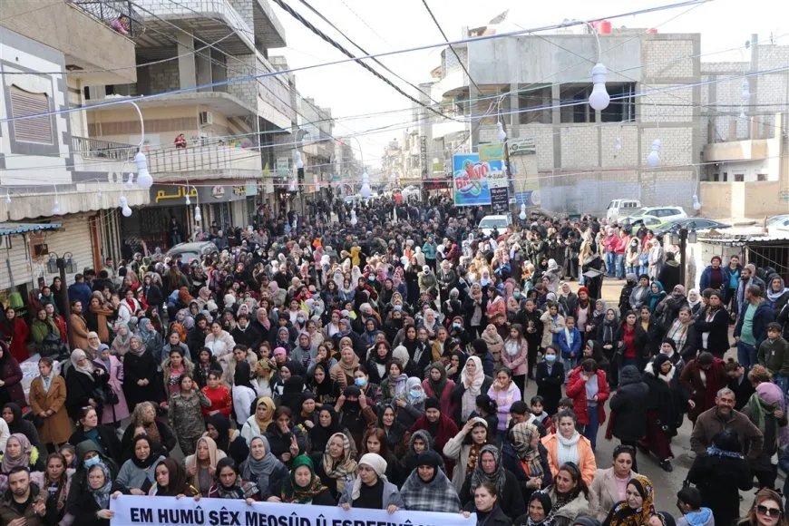 مسيرة جماهيرية حاشدة في الحسكة دعماً لمقاومة الشيخ مقصود والأشرفية