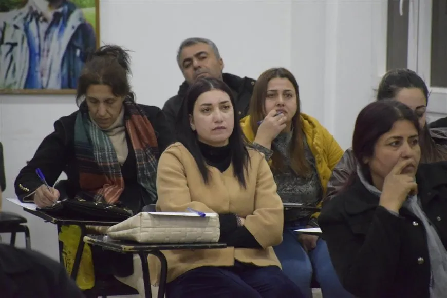 ندوة حوارية حول مانفيستو السلام والمجتمع الديمقراطي في مدينة الدرباسية