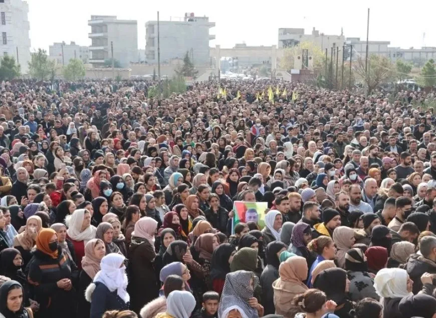 حشود غفيرة تنزل إلى الساحات تضامناً مع أهالي الشيخ مقصود والأشرفية