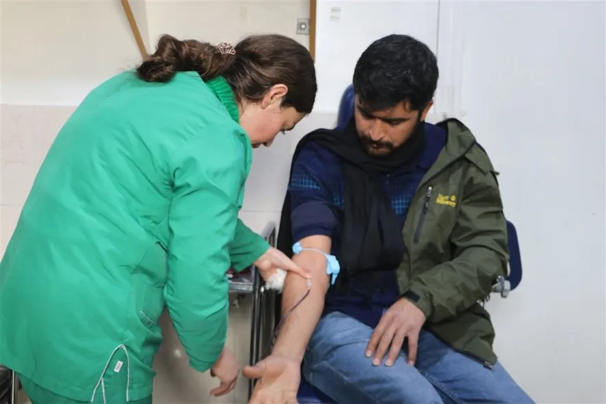 مكونات الحسكة تتبرع بالدم لجرحى مقاومة الشيخ مقصود والأشرفية