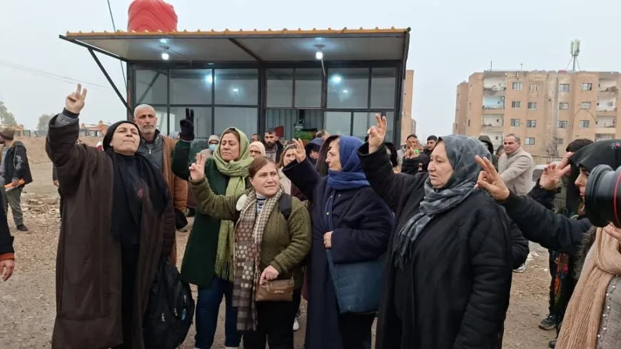 الأهالي يلبّون النفير ويعلنون التضامن مع مقاومة الأحياء المحاصرة