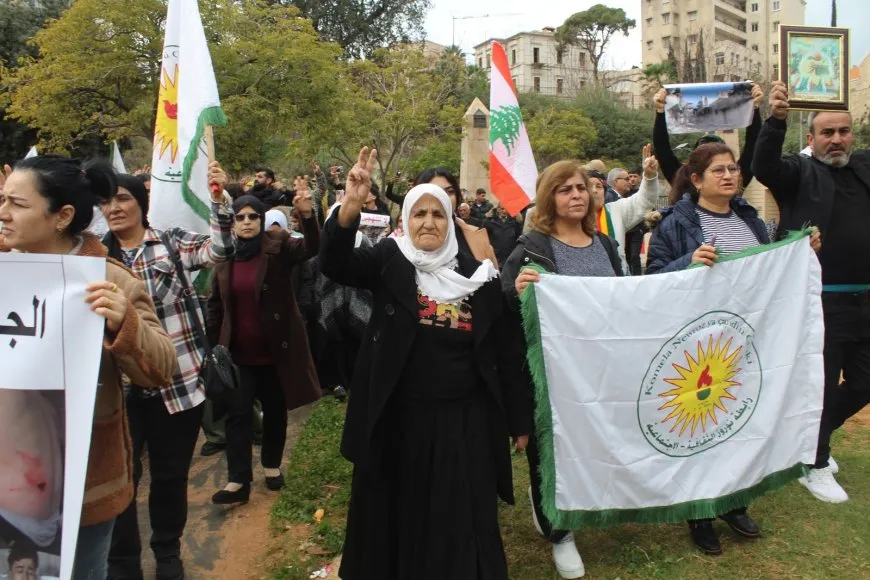 احتجاج أمام مبنى الأمم المتحدة في لبنان تنديداً بالهجمات على الشيخ مقصود