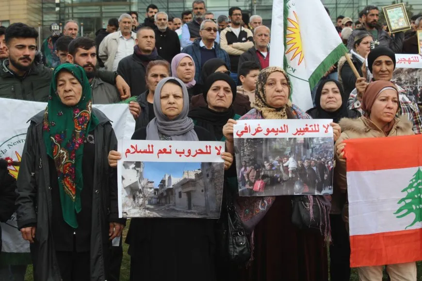 احتجاج أمام مبنى الأمم المتحدة في لبنان تنديداً بالهجمات على الشيخ مقصود