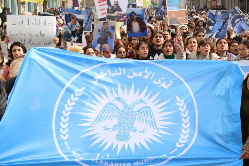 مسيرة في عامودا للتنديد بمجازر الشيخ مقصود والأشرفية وبني زيد