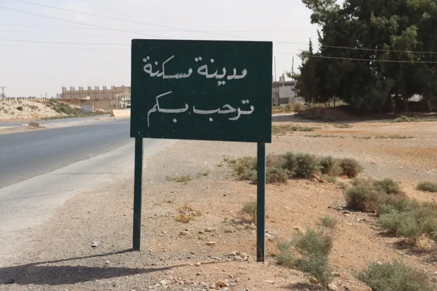 أهالي مسكنة يعبّرون عن استيائهم من القصف ويؤكدون رغبتهم بالبقاء بسلام وأمان
