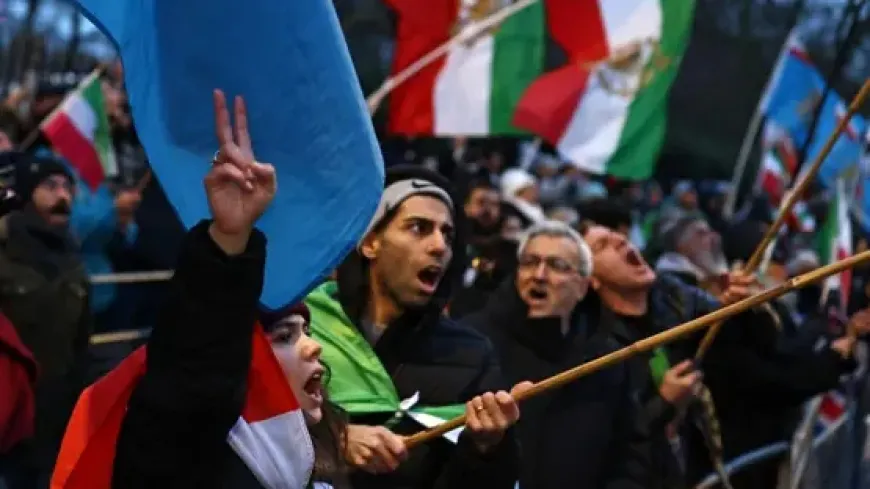 ستون محامياً يدعون الأمم المتحدة إلى التحرك الفوري في إيران