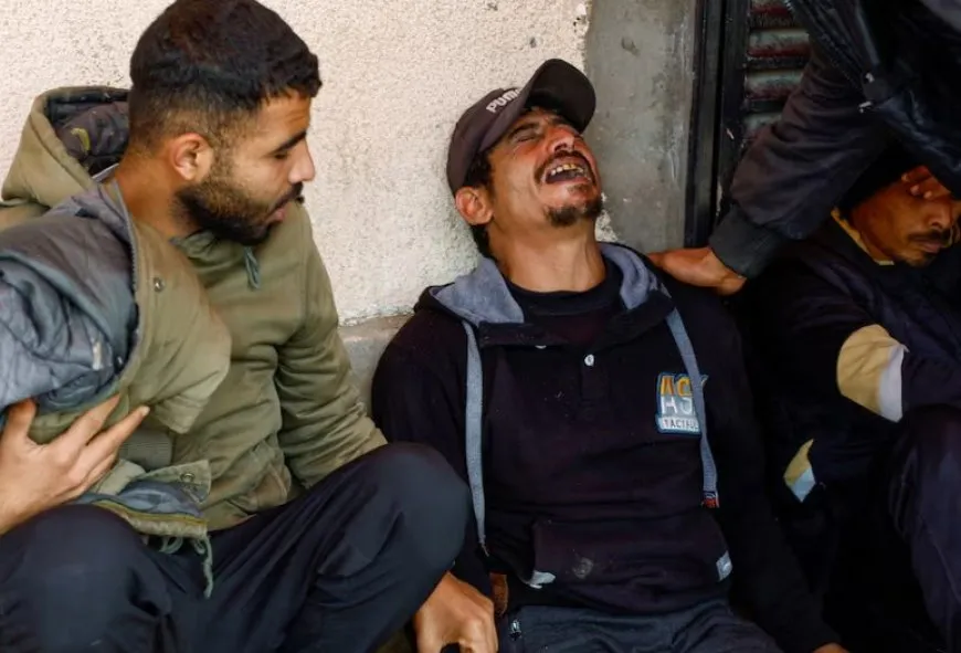 مقتل 11 فلسطينياً بينهم صحفيون في غزة