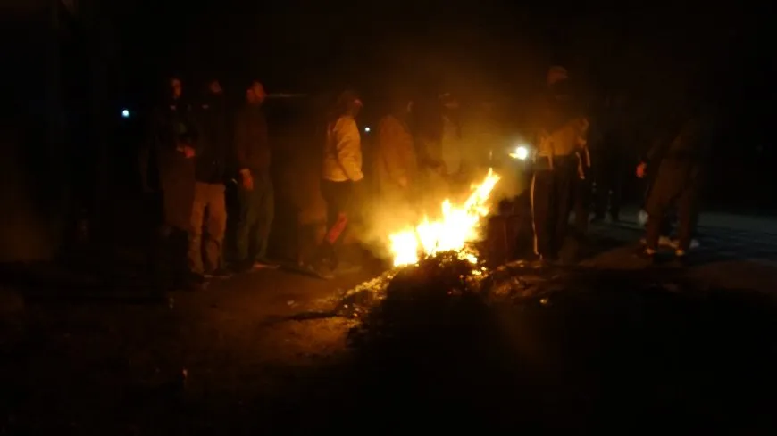 الأهالي يستمرون في حماية مناطقهم